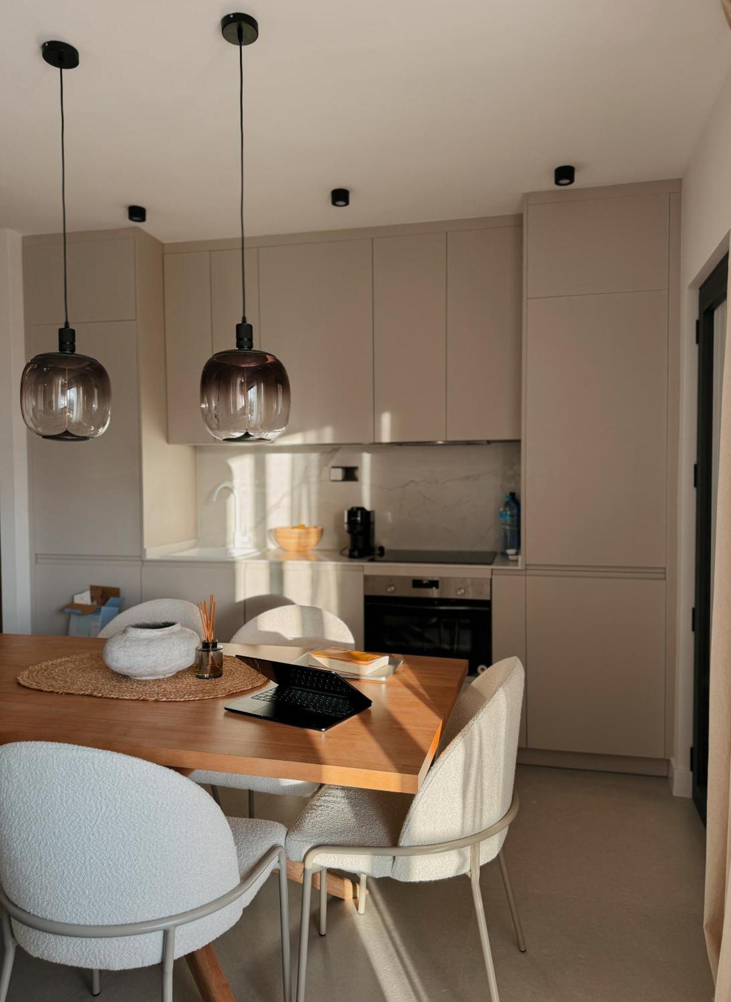 Sunsethome Modern 2 Beds With Sea View *
