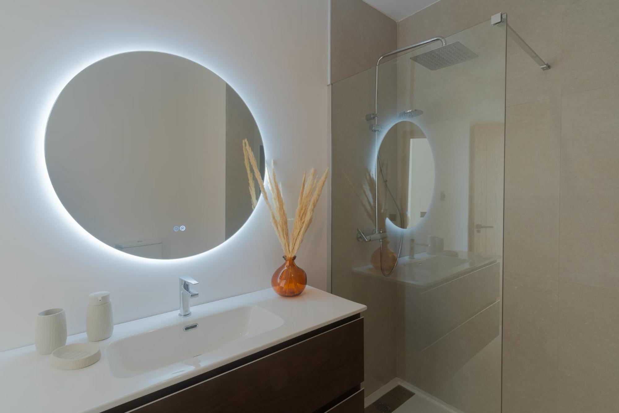 Appartamento Sunsethome Modern 2 Beds With Sea View