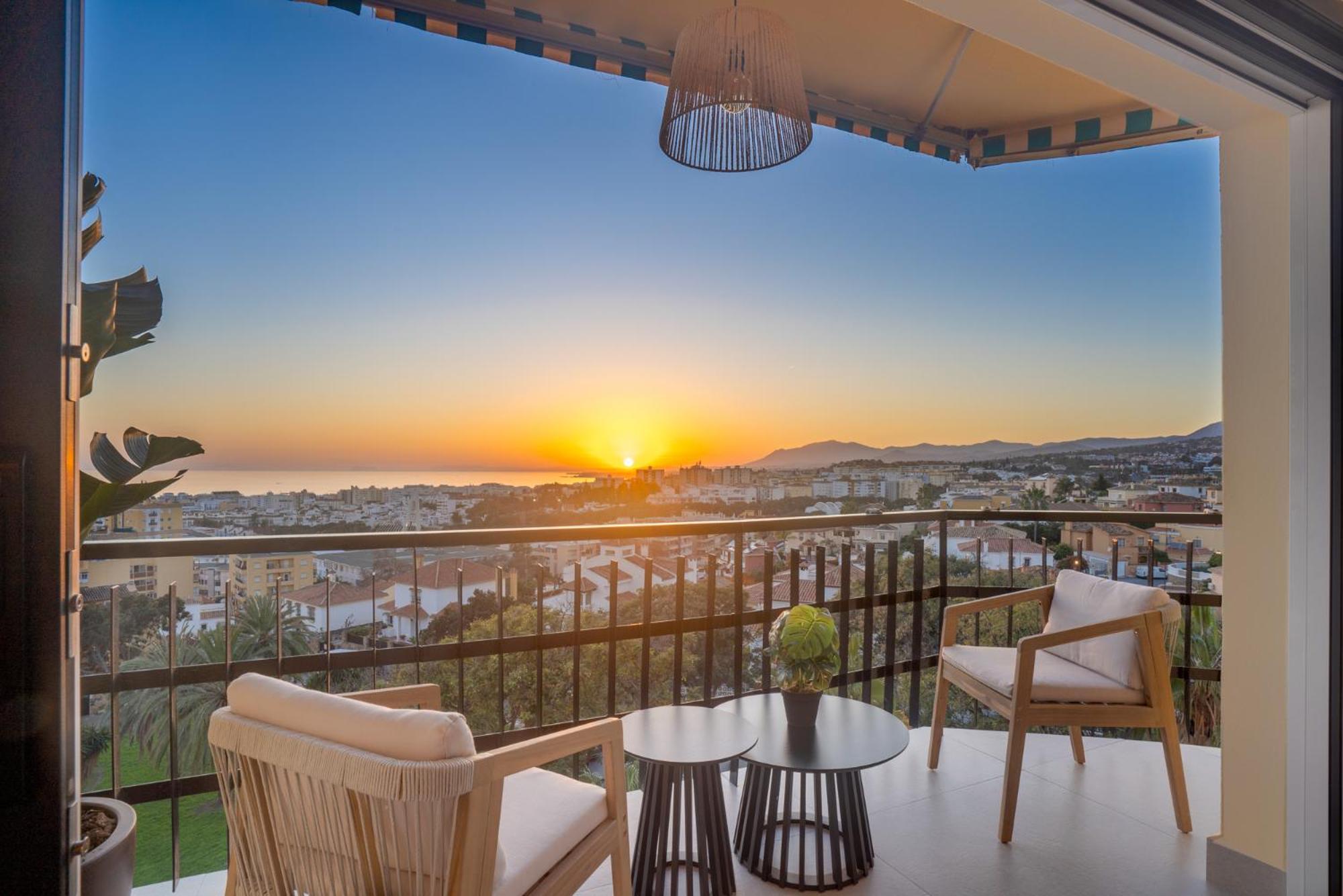 Sunsethome Modern 2 Beds With Sea View Appartamento Marbella